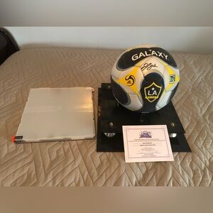 Men’s autographed David Beckham mls ball